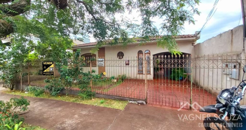 Casa para Venda em Maringá, Zona 06, 3 dormitórios, 2 suítes, 4 banheiros, 3 vagas