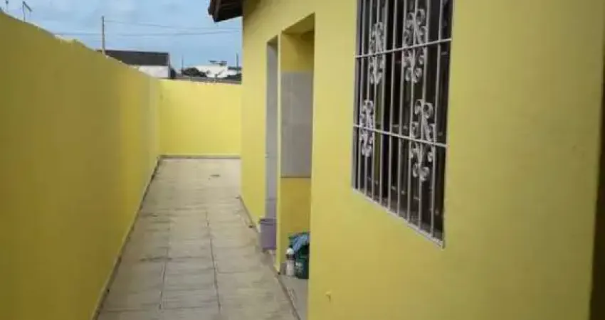 Casa para Venda em Itanhaém, Jardim Jamaica, 1 dormitório, 1 suíte, 1 banheiro, 3 vagas