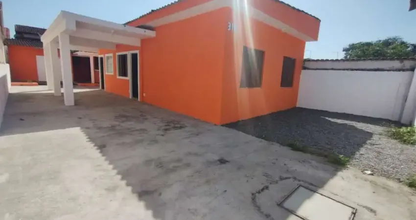 Casa para Venda em Itanhaém, Savoy, 3 dormitórios, 2 banheiros, 3 vagas