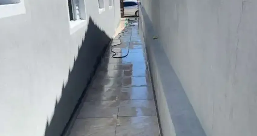 Casa para Venda em Mongaguá, Itapoan, 2 dormitórios, 2 banheiros, 2 vagas