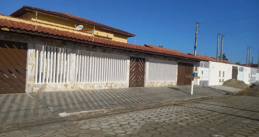 Casa para Venda em Itanhaém, Balneário Gaivota, 4 dormitórios, 3 suítes, 2 banheiros, 5 vagas
