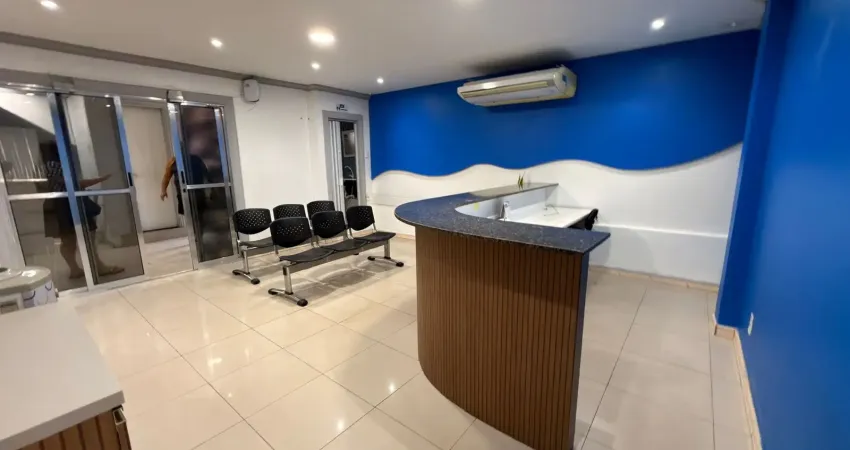 Aluga-se clínica completa com 4 salas e com excelente distribuição dos ambientes