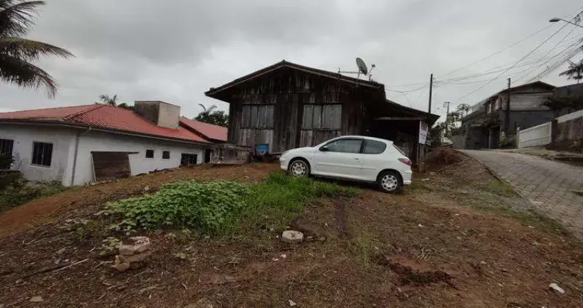 Terreno à venda na Rua Itu, 143, Floresta, Joinville