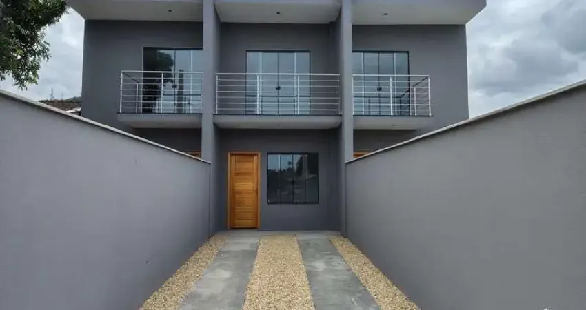 Sobrado Geminado para Venda em Joinville, Boa Vista, 3 dormitórios, 2 banheiros