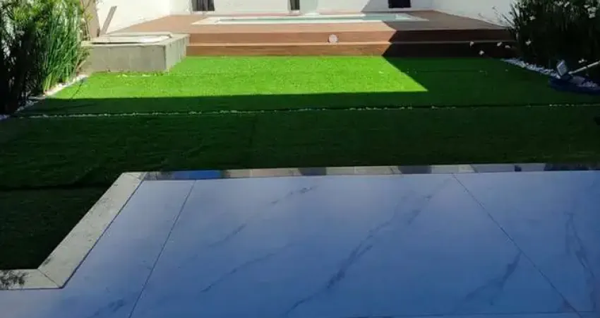 Sobrado geminado alto padrão para venda em joinville, jardim sofia, 3 dormitórios, 3 suítes, 4 banheiros, 2 vagas