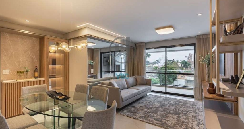 Apartamento decorado, 3 quartos sendo um com suíte e 2 vagas