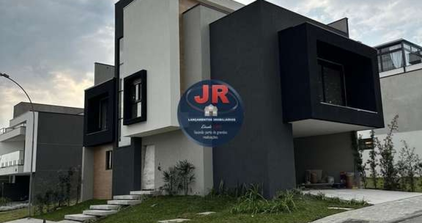 Casa à venda no bairro Santa Cândida - Curitiba/PR