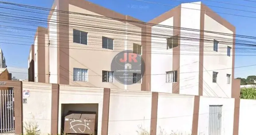 Cobertura duplex semi mobiliada, com 2 quartos e duas vagas, no sítio cercado