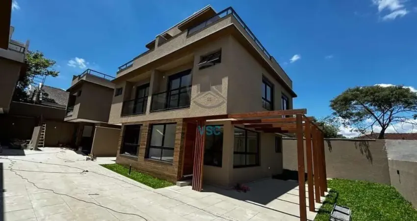 Sobrados triplex em condomínio a venda no bairro tingui