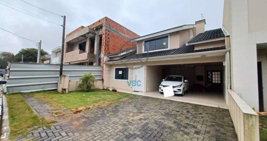 Linda casa térrea em condomínio fechado no bairro Umbará