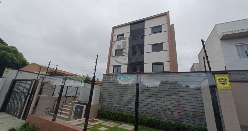 Apartamento novo com planejados, 2 quartos sendo uma suíte e vaga coberta