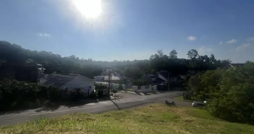 Terreno à venda na Rua Bernardino Ferraz, Cristo Rei, São Leopoldo