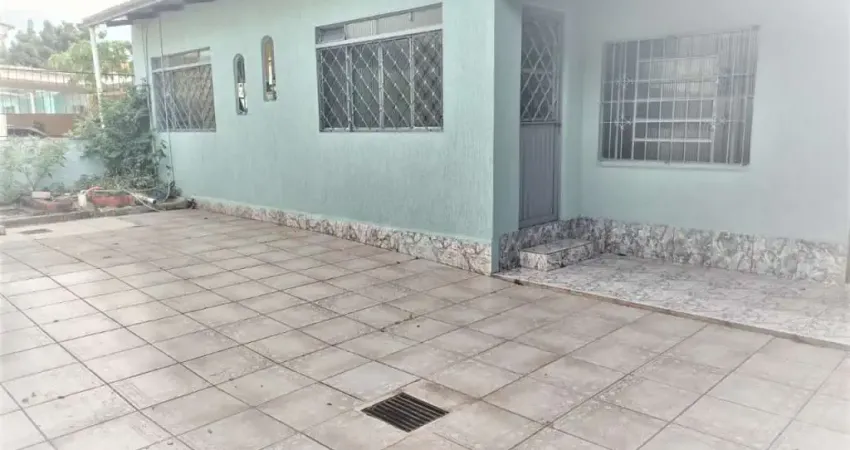 Casa com 3 quartos à venda na Rua Santo Thomas de Aquino, 65, Parque Santo Inácio, Esteio