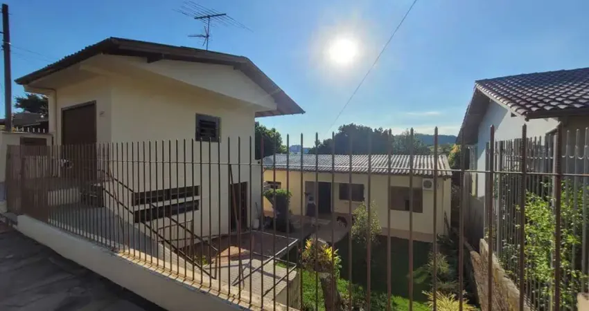 Casa com 2 quartos à venda na Rua Germano Gerhardt, 480, São José, Novo Hamburgo