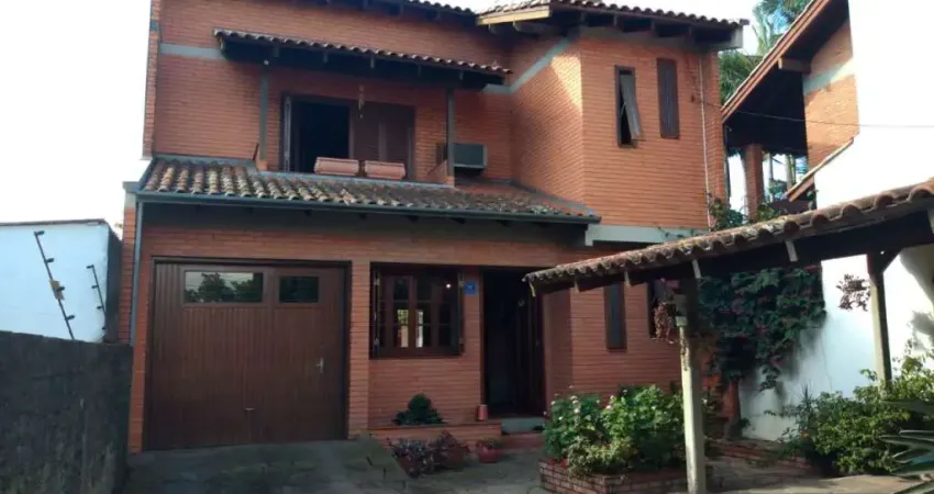 Casa com 3 quartos à venda na Rua Padre Felipe, 396, Centro, Esteio