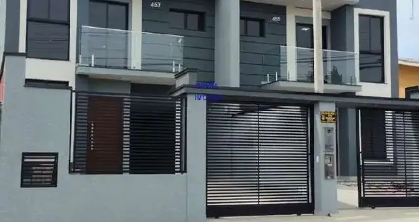 SOBRADO 159M³, 3 QUARTOS, UMA SUITE, BAIRRO IGUAÇÚ, PROX PARQUE CACHOEIRA, ARAUCÁRIA, GARAGEM 3 CARROS, ACABAMENTO FINO, EDICULA C CHURRASQUEIRA