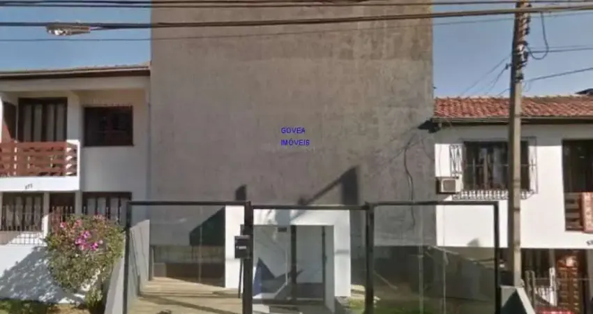 Sala comercial na melhor localização de curitiba-pr: sobrado semimobiliado por r$598mil. 4 salas, decorado, ar condicionado.