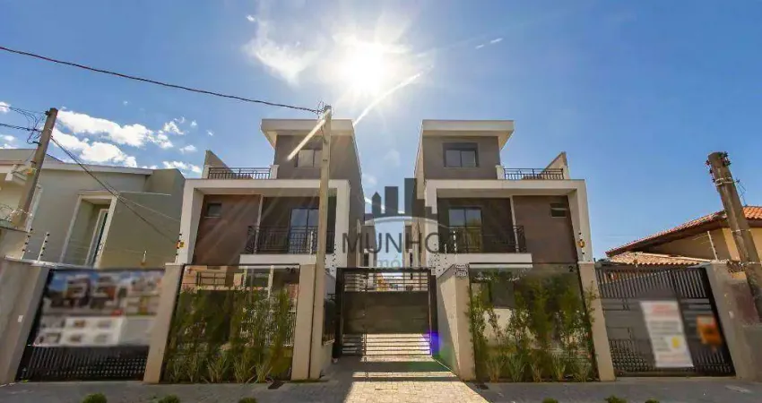 Sobrado com 3 dormitórios à venda, 122 m² por R$ 749.000,00 - Uberaba - Curitiba/PR