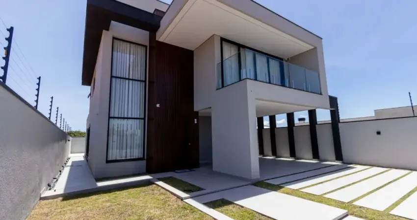 Maravilhosa Casa Alto Padrão com Piscina no Neoville