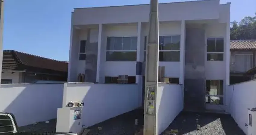 Sobrado geminado à venda no bairro vila nova em joinville/sc