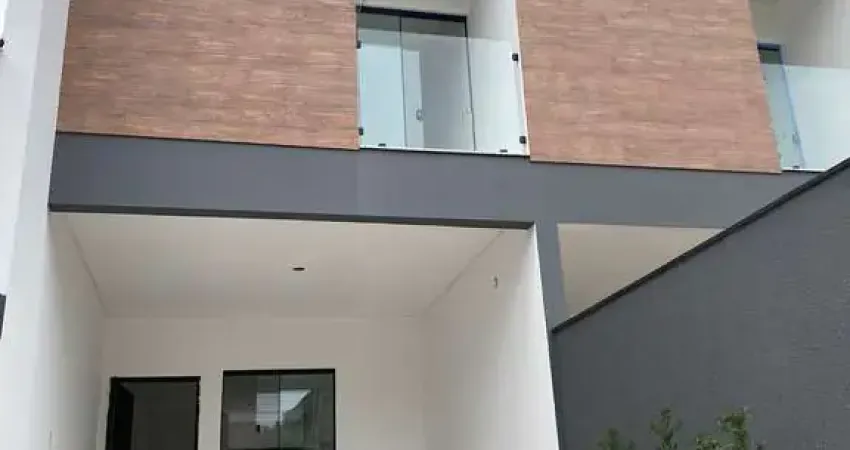 Casa com 3 quartos à venda no Iririú, Joinville 