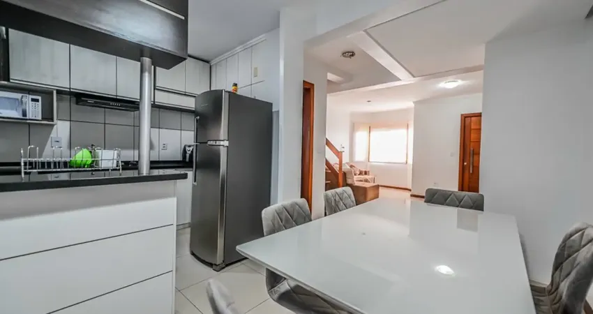 Casa de 2 quartos, 2 vagas, 2 suites pátio semi mobiliada oportunidade na zona sul!