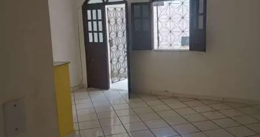 Casa com 2 quartos à venda na Rua Relva Santos Leão, 01, São Gonçalo, Salvador