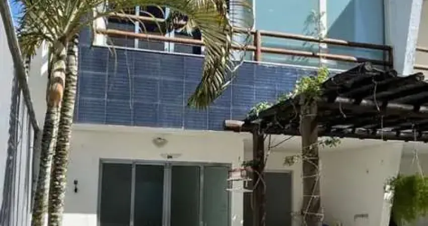 Casa em condomínio fechado com 3 quartos à venda na Rua Noêmia M Paranhos, 428, Pitangueiras, Lauro de Freitas