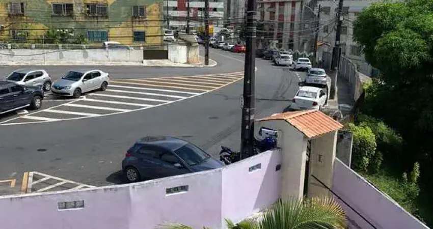 Apartamento à venda 3 andar nascente em Vale dos lagos Salvador-BA, : 2 quartos, 1 banheiro, 52m² de área. Aproveite essa oportunidade!