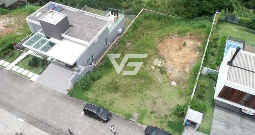 Terreno em Condomínio Fechado no Itacorubi com 711m²