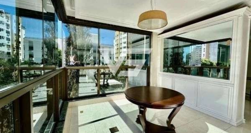 AMPLO APARTAMENTO CENTRO FLORIPA 4 DORMITÓRIOS (3 SUÍTES) 3 VAGAS