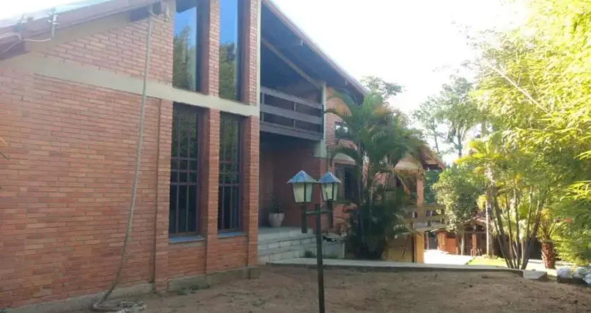 Casa para Venda em Viamão, Centro, 4 dormitórios, 1 suíte, 3 banheiros, 3 vagas