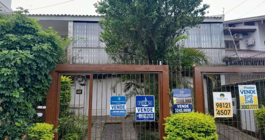 Casa para Venda em Porto Alegre, Jardim Isabel, 3 dormitórios, 1 suíte, 2 banheiros, 2 vagas