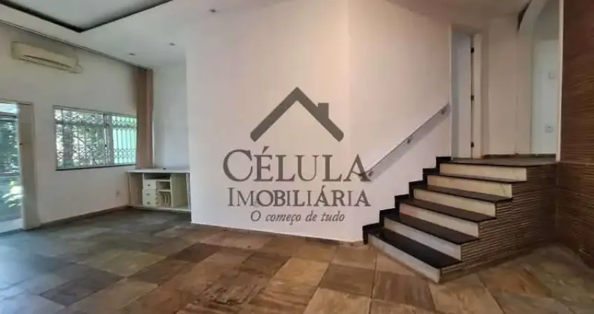 Casa com 3 quartos à venda na Rua Renato Meira Lima, Tanque, Rio de Janeiro