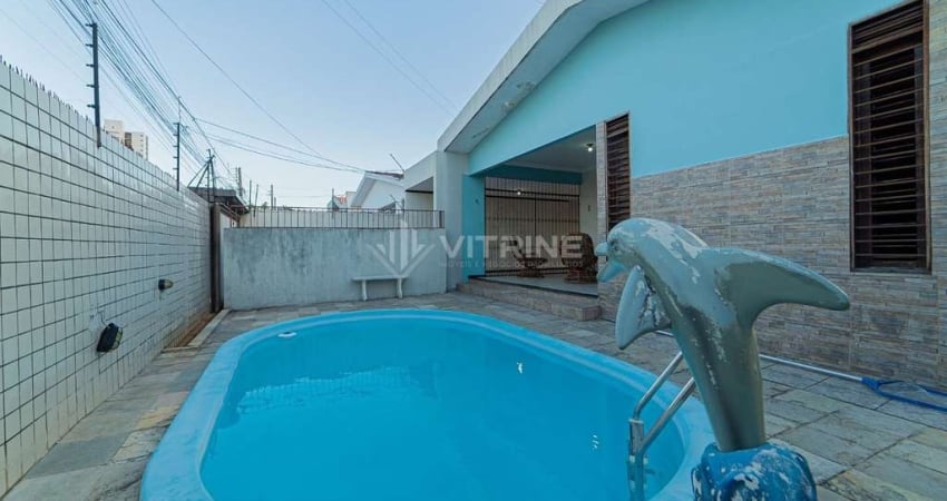 Casa com 4 dormitórios