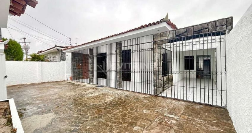 &amp;#127969; Casa de 308m², 4 Qtos (2 Suítes) + DCE p/ Locação no Bairro dos Estados!&amp;#10024;