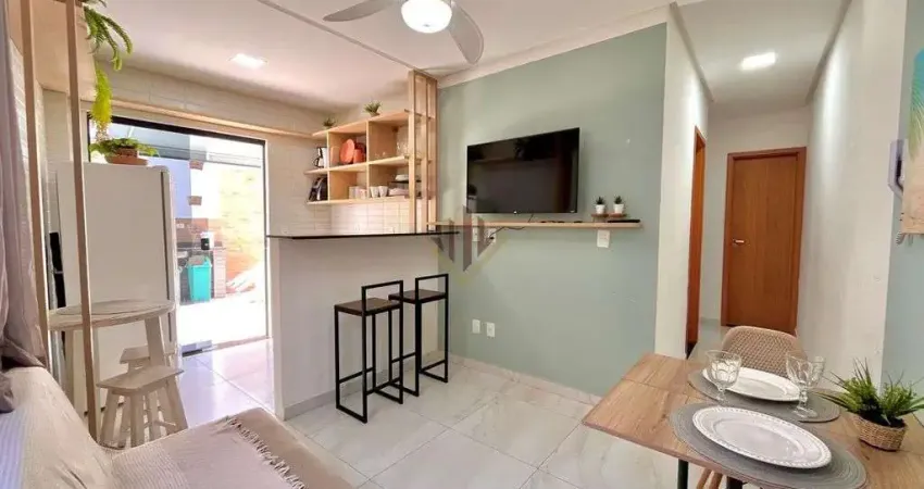 Apartamento térreo com piscina privativa e porteira fechada no cabo branco!