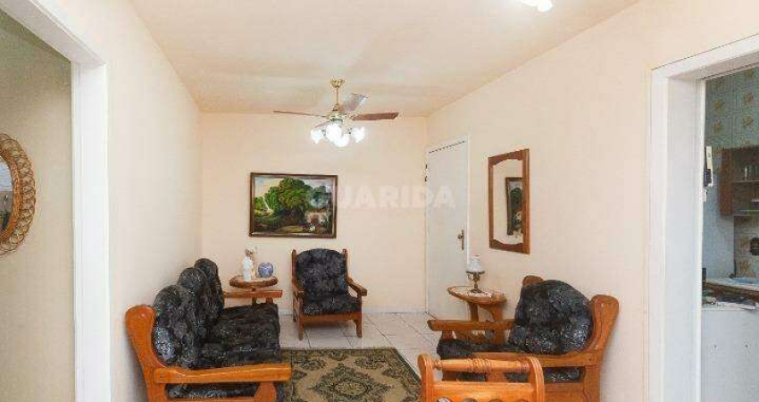 Amplo apartamento com 2 quartos no bairro Passo d'Areia - Porto Alegre/RS