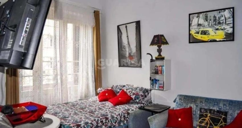 Apartamento estilo JK mobiliado, no bairro Centro Histórico