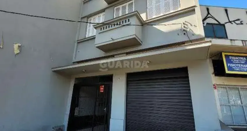 Aártamento com 6 quartos, 1 suíte, e 4 vagas de garagem no bairro Santana