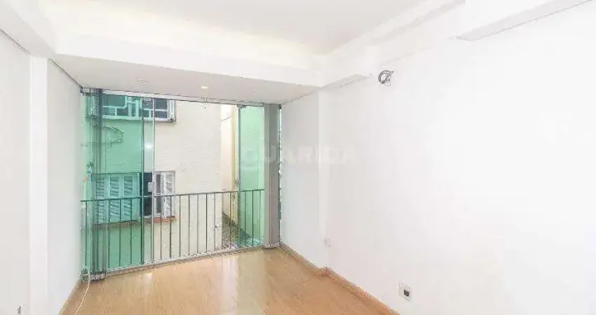 Ótimo apartamento com 1 quarto no Menino Deus