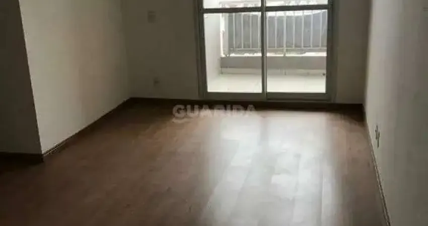 Apartamento com 3 dormitórios, sendo 1 suíte, e 2 vagas de garagem no bairro Teresópolis