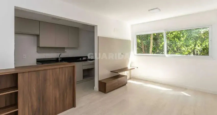 Apartamento com 3 dormitórios, sendo 1 suíte, e VAGA DUPLA COBERTA no bairro Santo Antonio!