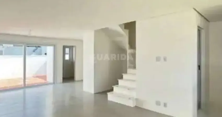 Casa em Condomínio com 3 dormitórios, sendo 1 suíte, no bairro Hípica