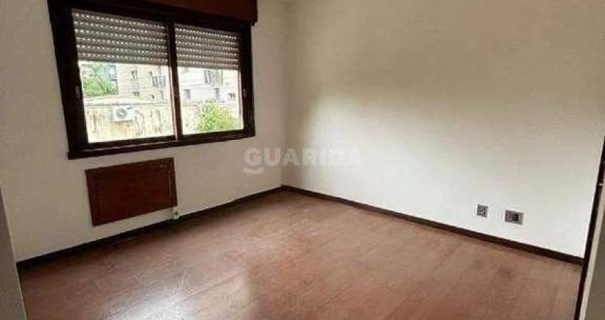 Apartamento com 3 dormitórios, sendo 1 suíte e 1 vaga de garagem, no Bairro Auxiliadora