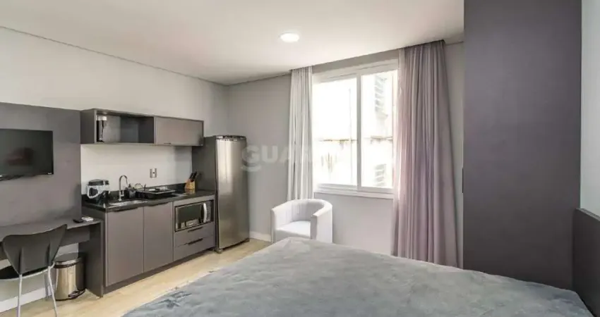 Apartamento NOVO E MOBILIADO, estilo loft no bairro Centro Histórico!