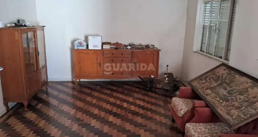 Casa com 3 quartos para alugar na Rua José de Alencar, Menino Deus, Porto Alegre