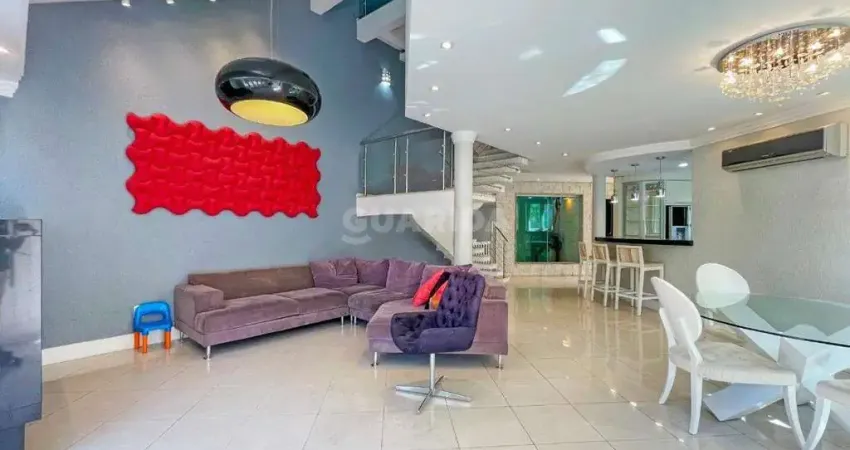 Belíssima casa mobiliada em condomínio fechado com 4 dormitórios na Avenida Ecoville!