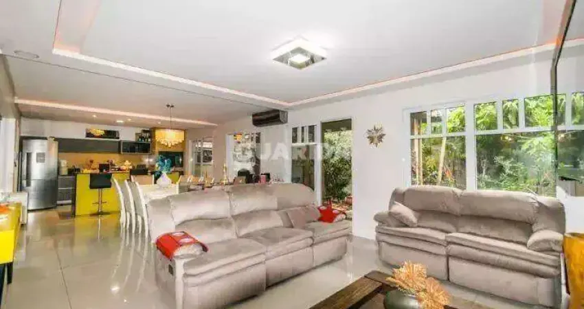 Casa dupla (unificada) em condomínio, no Bairro Central Park