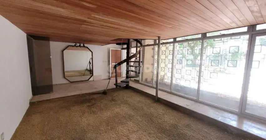 Casa de 3 dormitórios, sendo 1 suíte, no bairro Bela Vista.